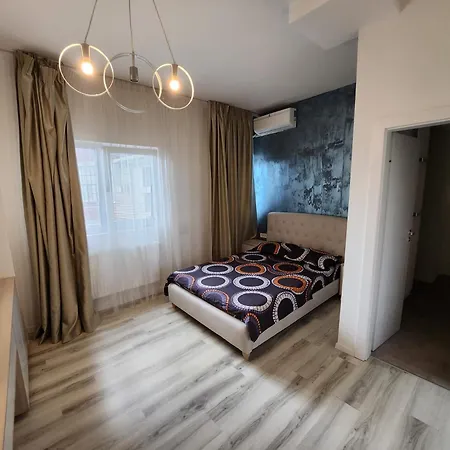 Grand In Great Location Rosetti *