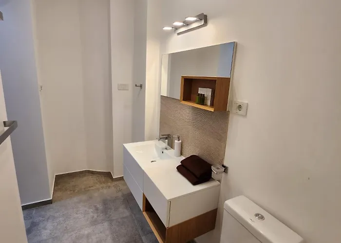 Grand In Great Location Rosetti Appartement