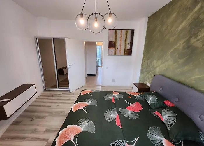 Grand In Great Location Rosetti *